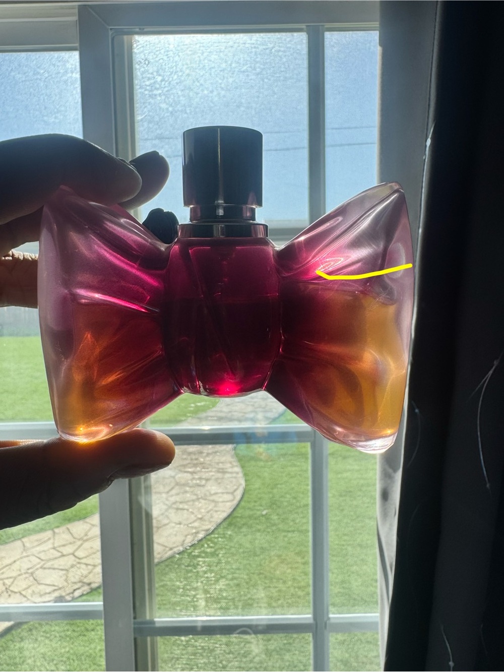 Viktor & Rolf Perfume - Picture 4 of 5